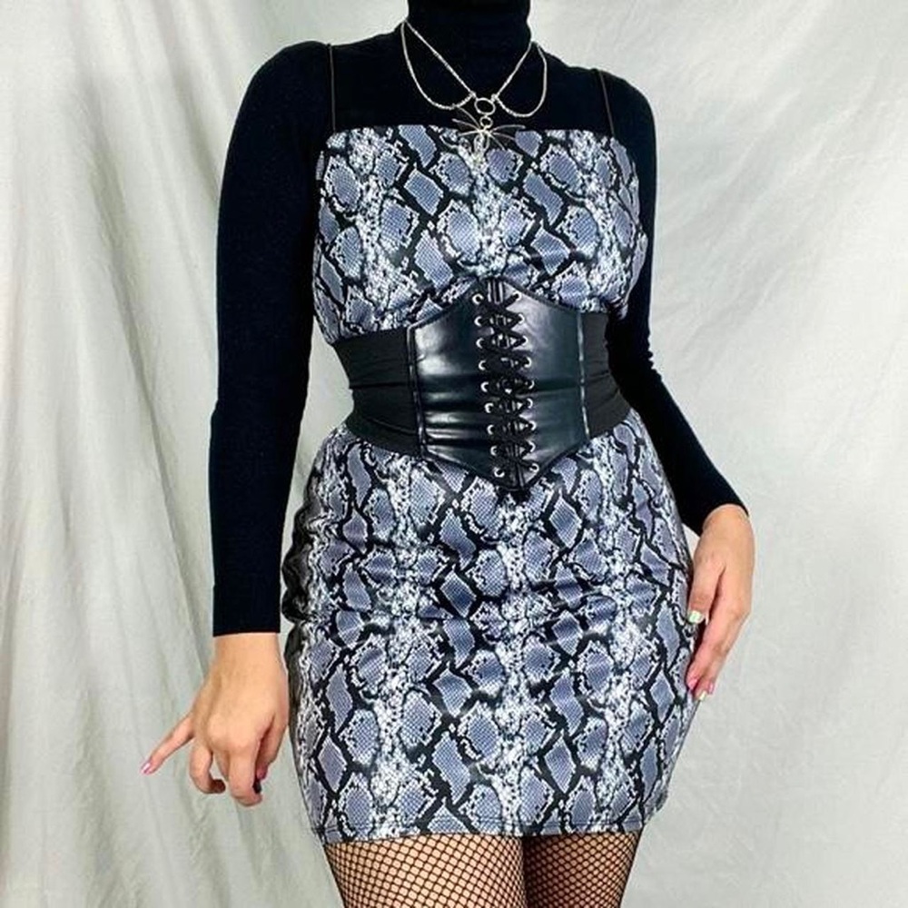Y2K grey spaghetti strap snake skin mini dress🐍